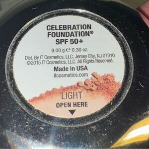 IT Cosmetics Celebration Foundation Light SPF 50+